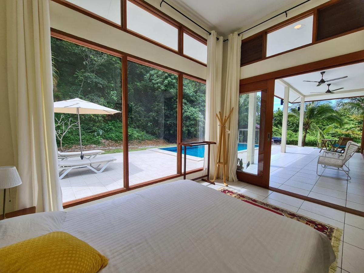 Villa Meranti - Spacious Private Pool Villa Pantai Cenang  Zewnętrze zdjęcie