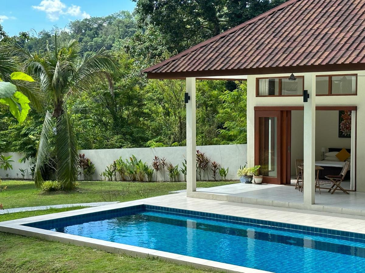 Villa Meranti - Spacious Private Pool Villa Pantai Cenang  Zewnętrze zdjęcie
