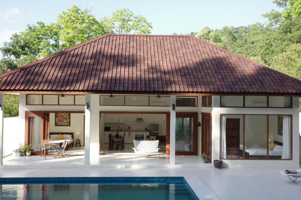 Villa Meranti - Spacious Private Pool Villa Pantai Cenang  Zewnętrze zdjęcie